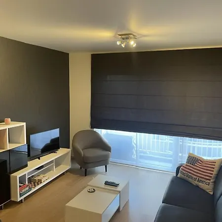 Louisa2 Apartment *